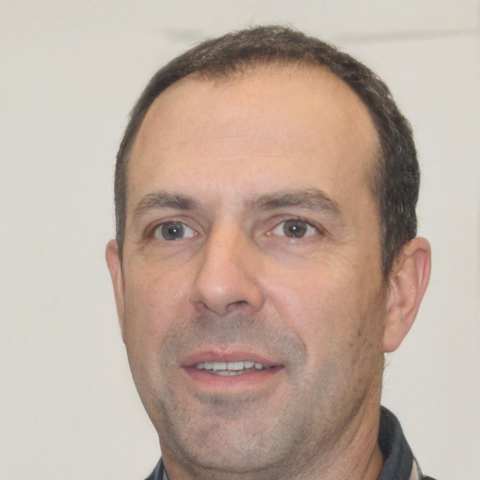 Dr. Rafael Vega